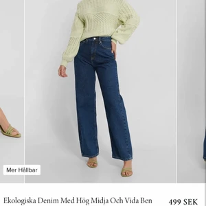 mörkblå nakd vida jeans - har bara använt dessa 2 gånger då de är förstora i midjan (68-75cm)  annars är dehelt nya felfria, strl 38 passar även 40. är 172 cm och de går hela vägen ner. org pris 499kr säljer för 80kr + 66kr i frakt 🥰❤️