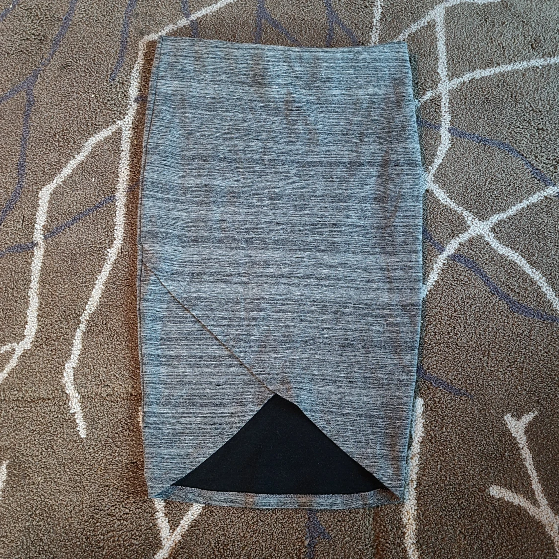 Gråmelerad pennkjol Gina Tricot XS