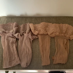 2st Stockning/(strumpbyxor) - Knappt använda. Beige färgade. Säljs i befintligt skick. Tror storleken på dom är M inte säker 