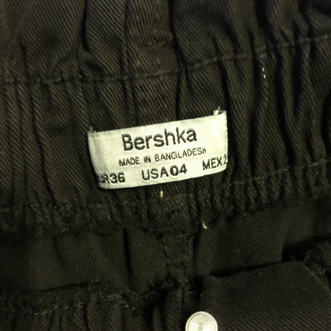 Svarta shorts, super fina  - 91