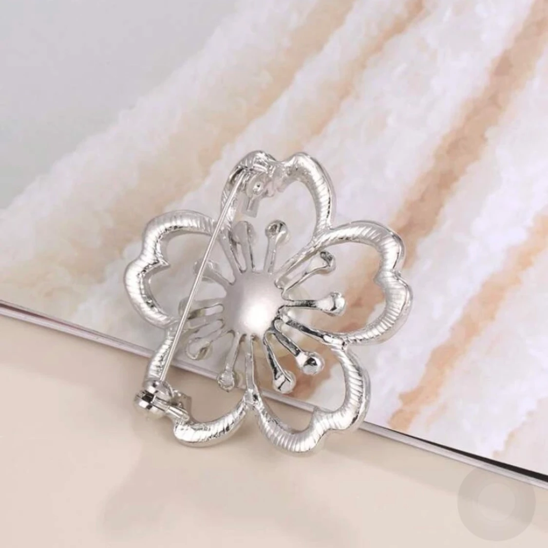  Blomsterbrosch  - 91