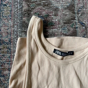 Beige Linne - Zara 
