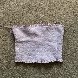 Topp - Denna toppen är verkligen superfin men den är för stor för mig och helt oanvänd med lapp kvar. Nypris 149kr