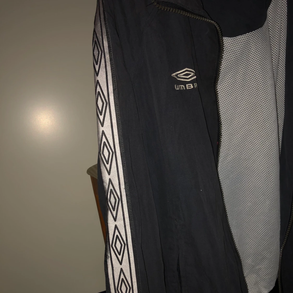 Umbro retro jacka Strl S  - 90