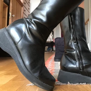 Skor  - Frakt tillkommer💕