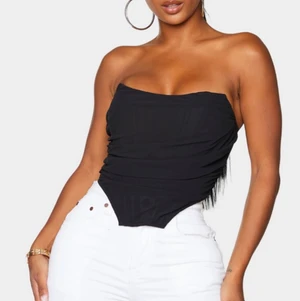 Korsett-topp!  - Topp från prettylittlething