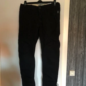 Skatebyxor från Carlings storlek M - Storlek M, använt fåtal gånger - ser ut som nya. 