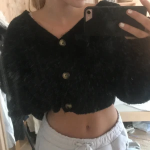 Jättefin kofta - Jätte bra sick💞 är st m men jag som är en s passar den jätte bra på✨