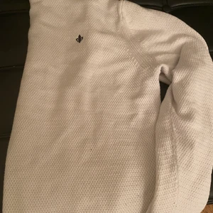 Tröja  - Snygg tröja från Morris st L men är små i storlek så passar bäst som M