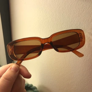 Solglasögon  - Bruna solglasögon 💕 75kr