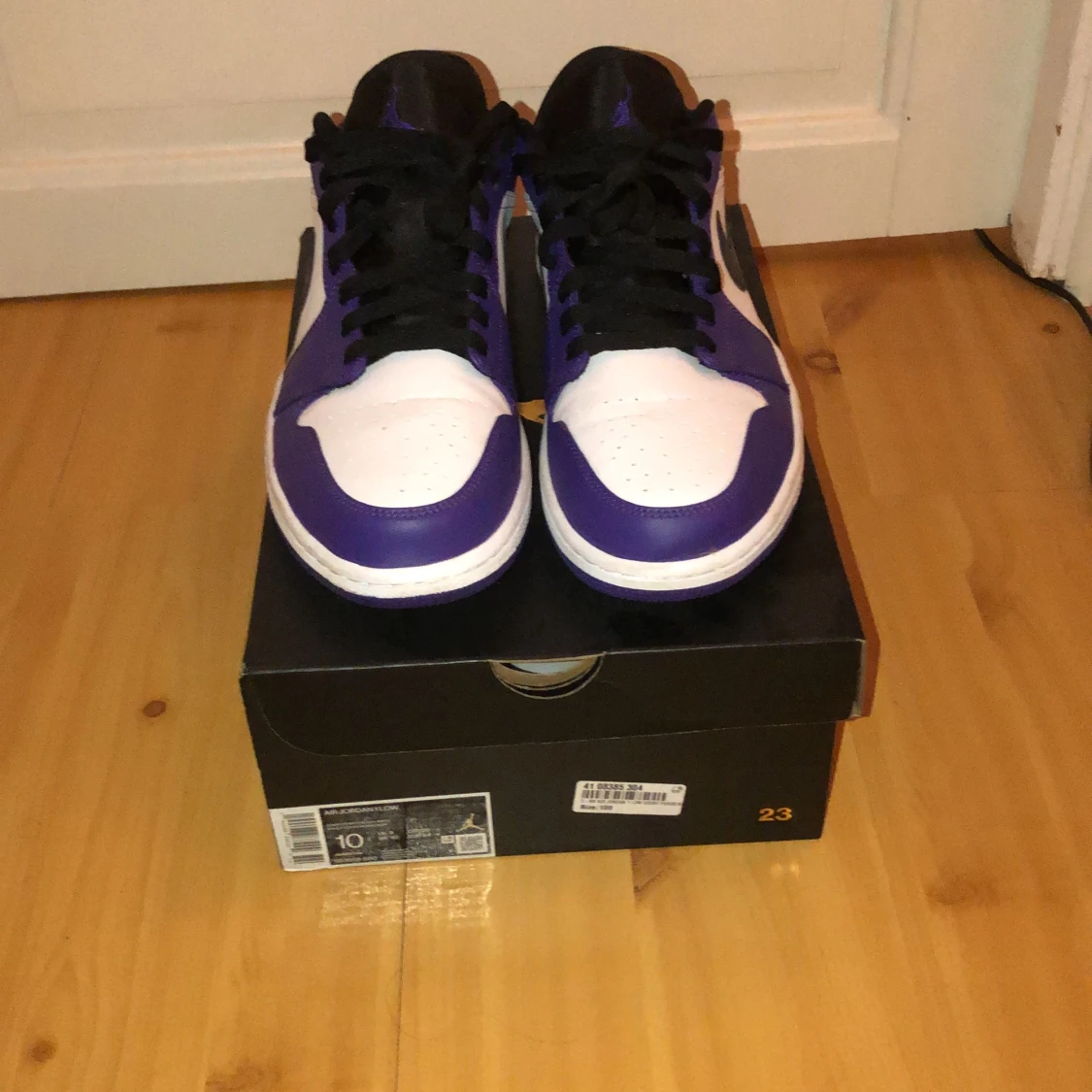 Jordan 1 Low Court Purple  - 91
