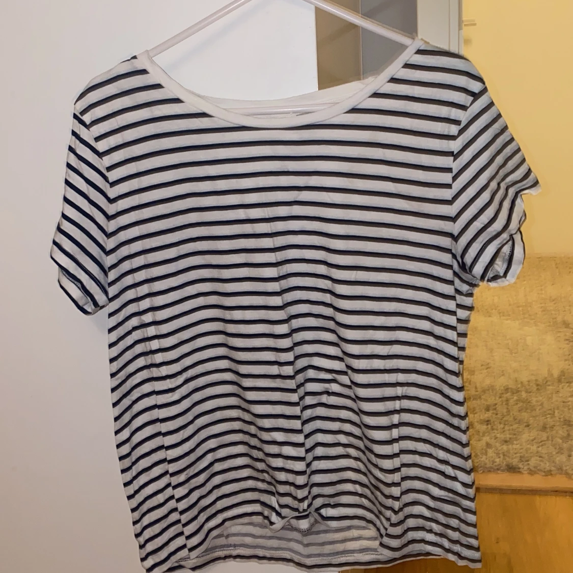 Randig trendig tröja