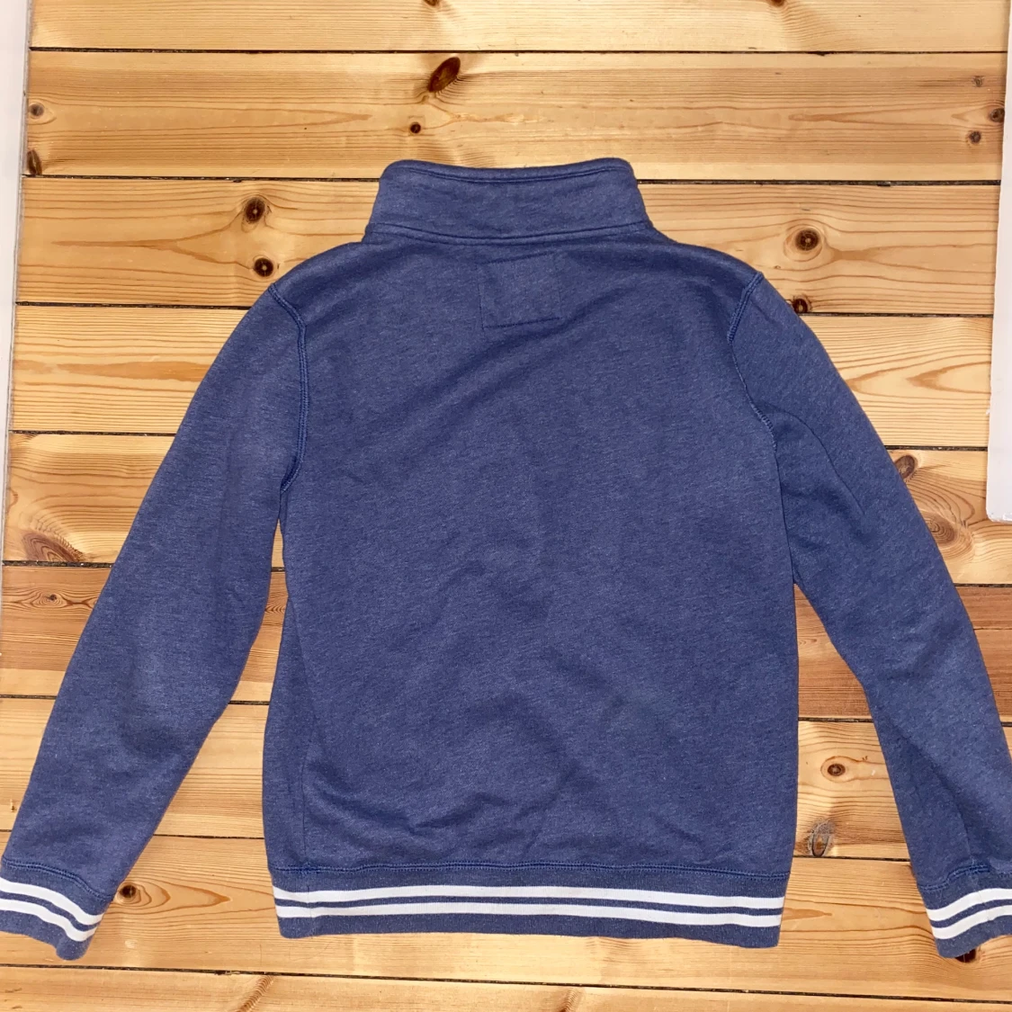 Abercrombie and Fitch quarter zip-up xs - 90