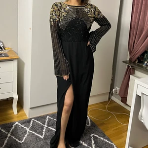 Festklänning  - Svart festklänning från Virgos lounge aldrig använd. Storlek S. I perfekt skick.