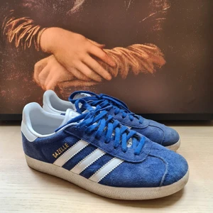 Adidas Gazelle  - Royal blue Adidas Gazelle i fint skick.