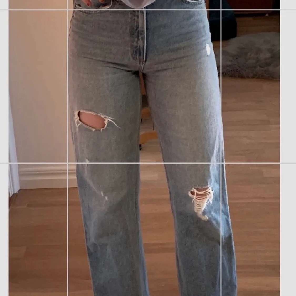 Raka jeans med slitningar - 90