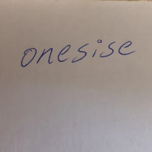 Poncho Åhléns onesize autumn 2016 - Onesize, lätt men värmande höstponcho eller sommarkvällsponcho, sitter fint och är fint mjukt bommulsstickat, från Åhléns city köpt hösten 2016 