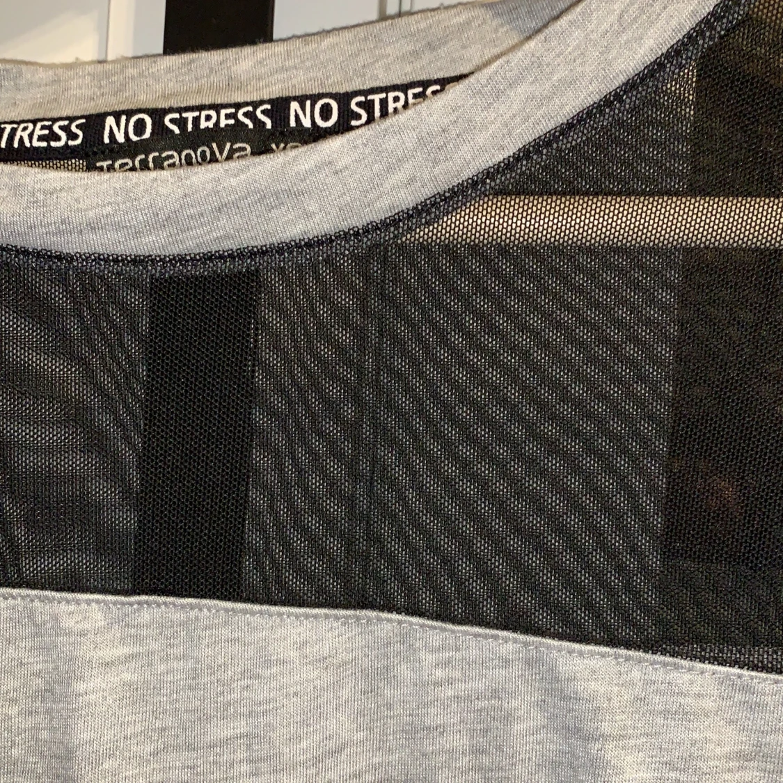 Croppad T-shirt  - 90