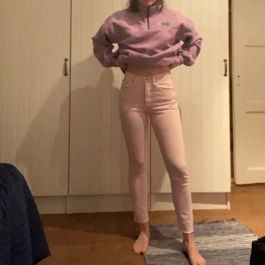 Rosa Levi’s - Rosa 501 Levi’s i Strl W25 L28. Toppen skick!!