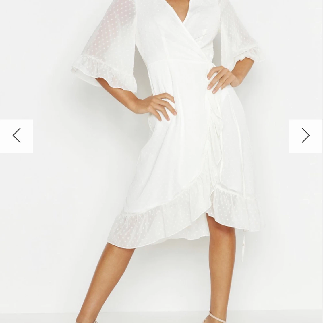 Vit omlottklänning - 91