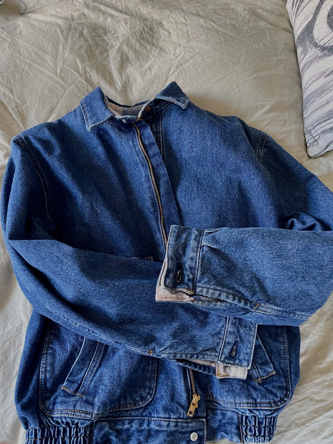 Levis jeans/bomberjacka - 90