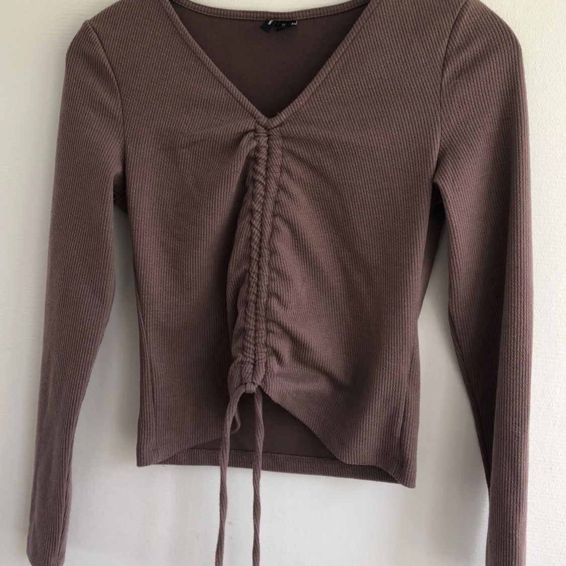 Nougatfärgad topp  - 90