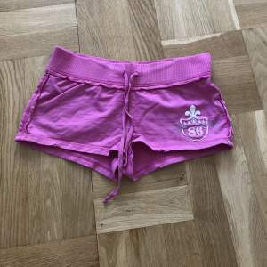 Snygga shorts från PINK Victoria’s Secret. Storlek XS.
