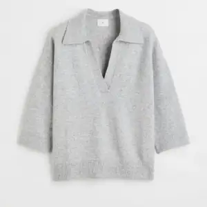 Super snygg stickad tröja från hm ♾️ storlek xs ♾️ köpt för ca 2 månader sen ♾️ som ny ♾️ pris kan absolut diskuteras 💗