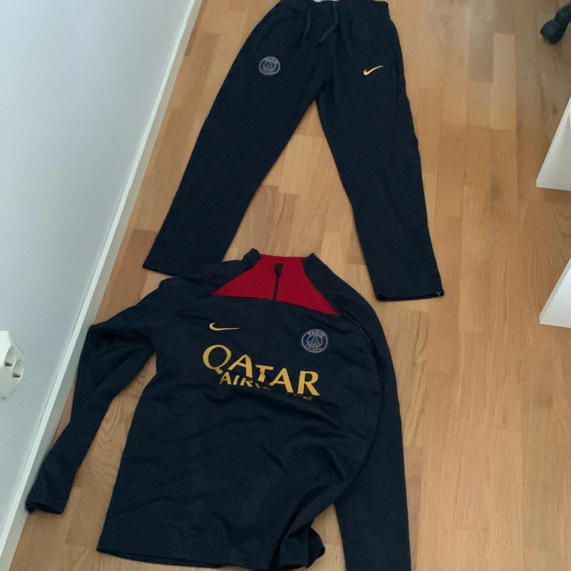 Hela psg tracksuit  - 91