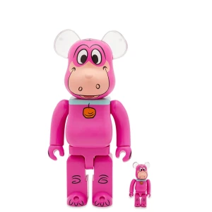 Be@rbrick Medicom Toy (100/400%)  - Säljer ett bearbrick set som är oöppnat och helt nytt, tar emot bud/byten.