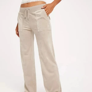 Juicy Couture byxor - Som nya, lägg prisförslag💓