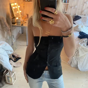 Topp - Super snygg topp säljer för att jag har en lika Dan liknande 💓💓💓