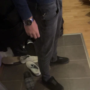 Replay jeans - Riktigt snygga Replay anbass hyper reflex jeans, säljes för endast 350kr