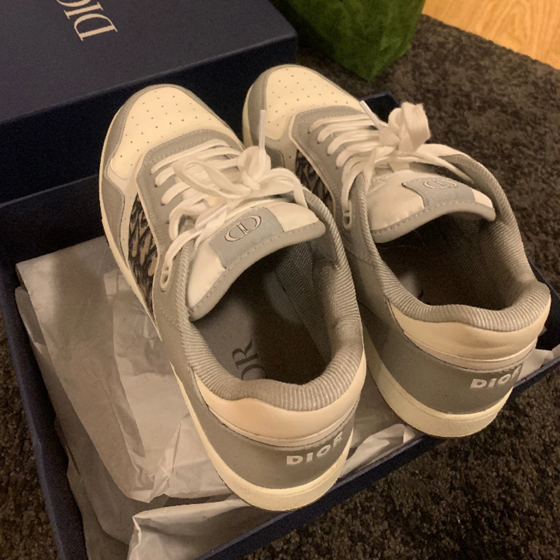 Dior B27 storlek 44 - 91