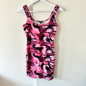 Mini klänning  - Använd ett fåtal gånger 