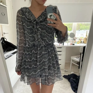 Klänning - Supersöt kort klänning som jag köpt i en butik i Spanien😊☀️💘