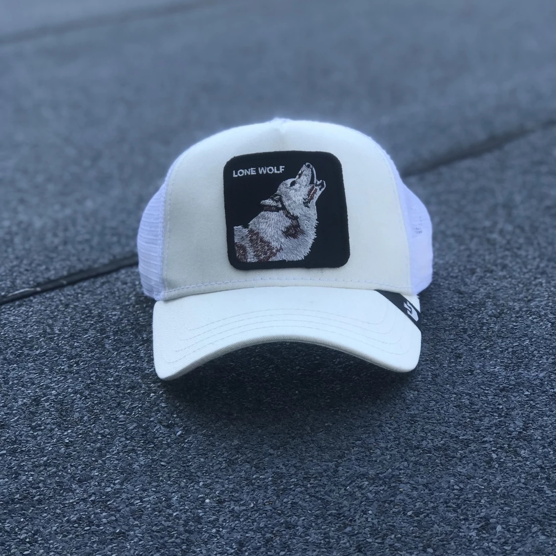 Lone Wolf keps