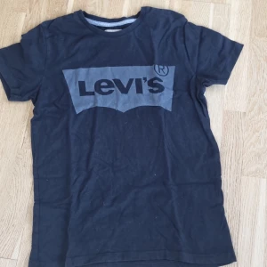 Levis T-shirt - Svart levis t-shirt