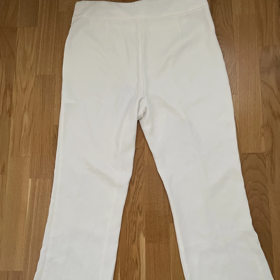 Vit byxor  - 90