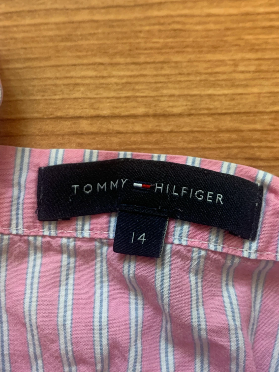 Tommy Hilfiger - 90