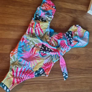 Baddräkt Shein  - Helt ny baddräkt från Shein stek L