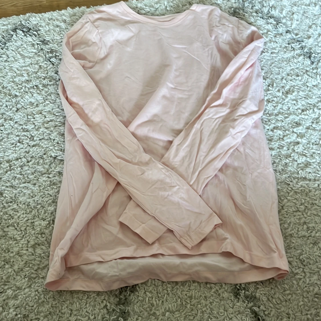 Skön basic tröja från Cubus