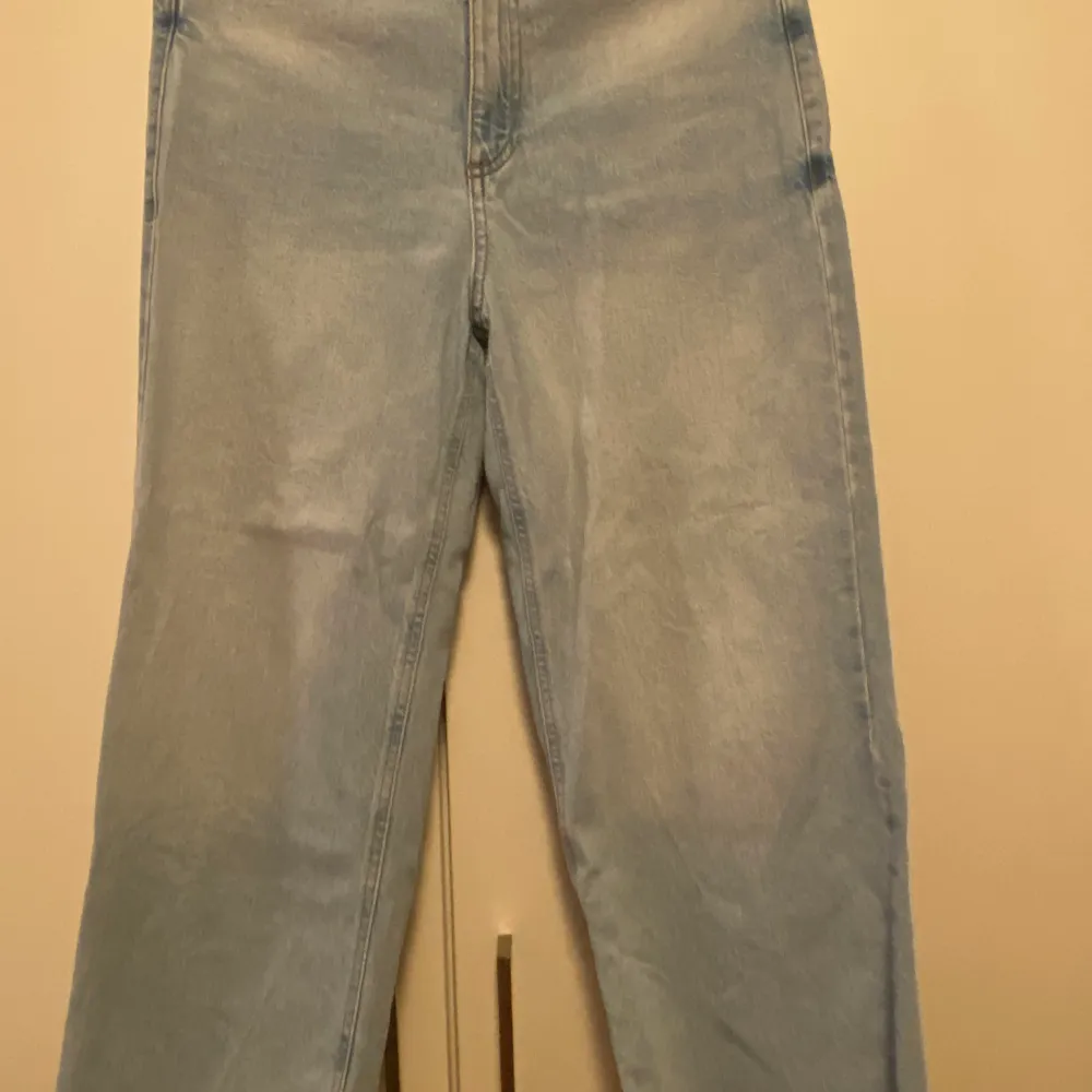 Marks & Spencer wide legged cropped jeans. Jeans & Byxor.