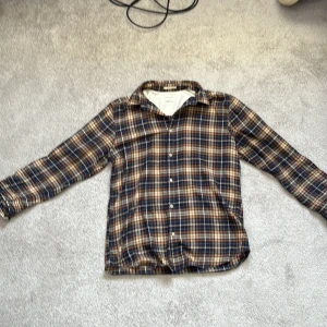 Bruns selected homme skjorta - Brun bekväm skjorta