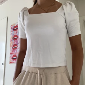 Topp - Vit topp från Lindex i strl XS💃
