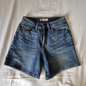 Shorts/jorts - Skitsnygga lite längre shorts/korta jorts. Skriv vid frågor⭐️