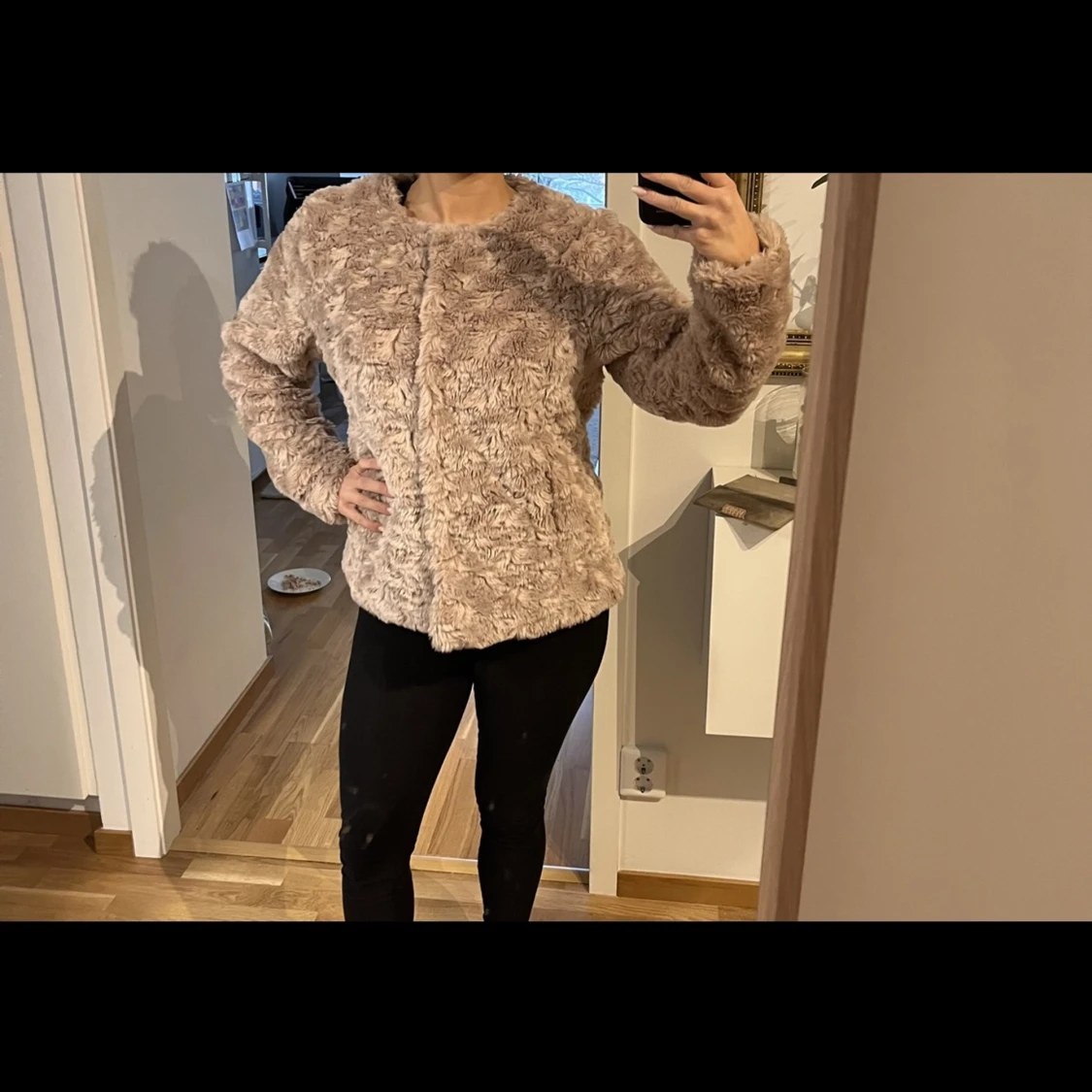 Rosa faux fur /fuskpälsjacka 