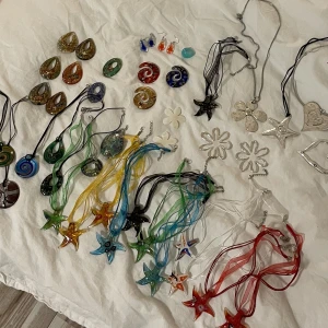 Smycken - Säljer massa smycken, från 100kr Skriv vid intresse!🫶🏼