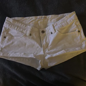 shorts  - Shorts som inte kommer till användning o blivigt för små❤️ fint skick