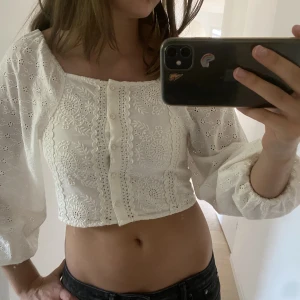 Topp - Jättefin topp från zara. Aldrig använd!! I storlek 164 och säljs för 150kr 🤍